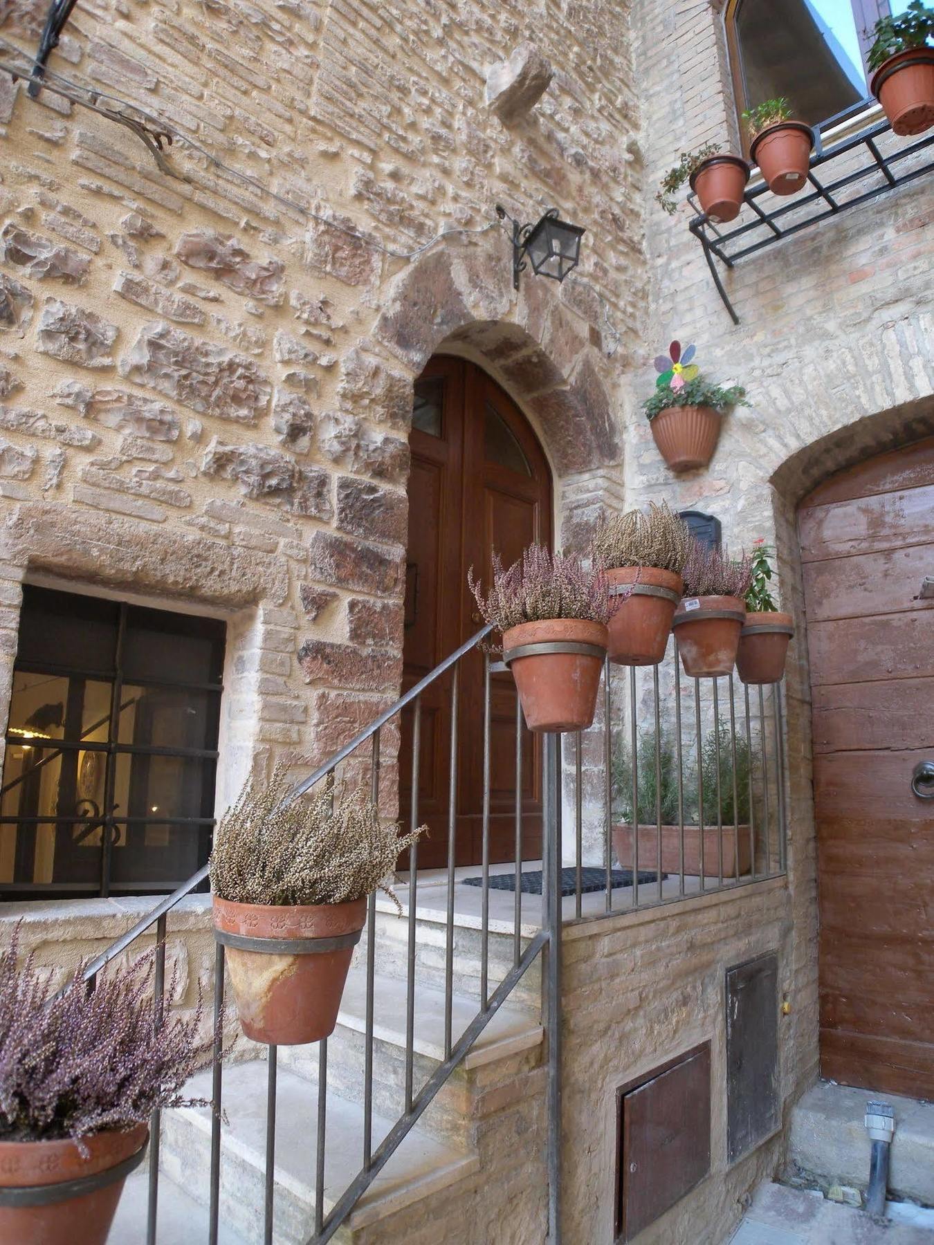 Bed And Breakfast A Casa Delle Fate Assisi Exterior photo