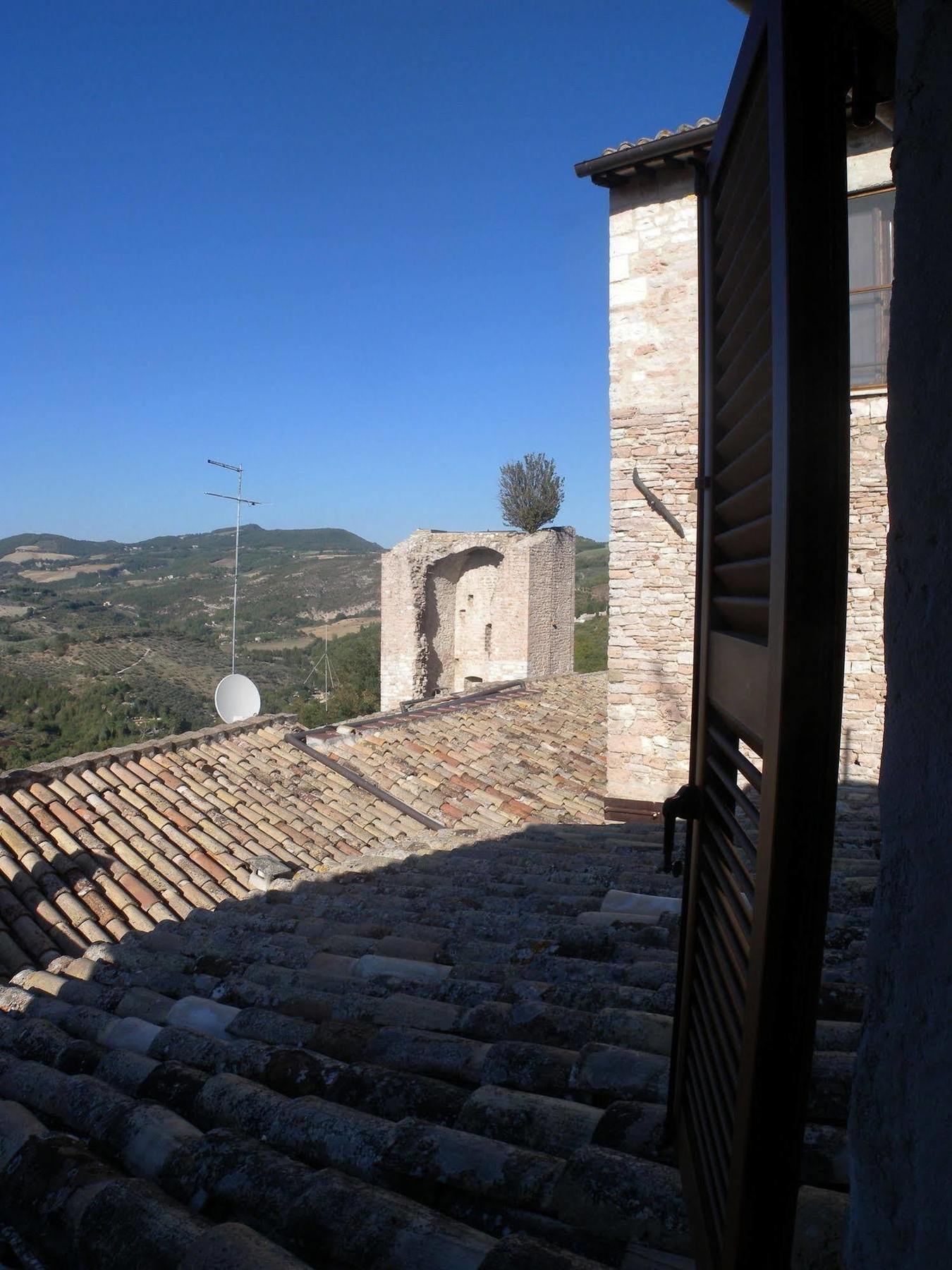 Bed And Breakfast A Casa Delle Fate Assisi Exterior photo