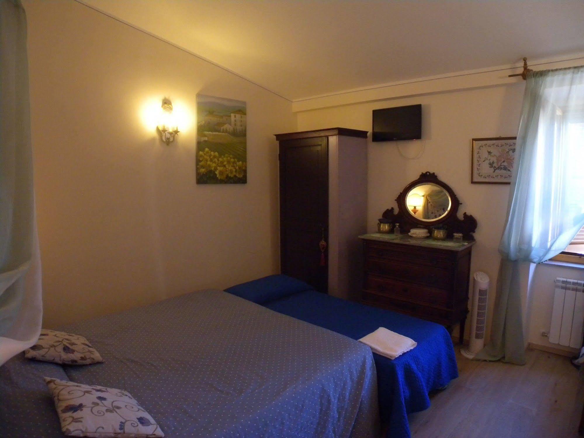 Bed And Breakfast A Casa Delle Fate Assisi Exterior photo